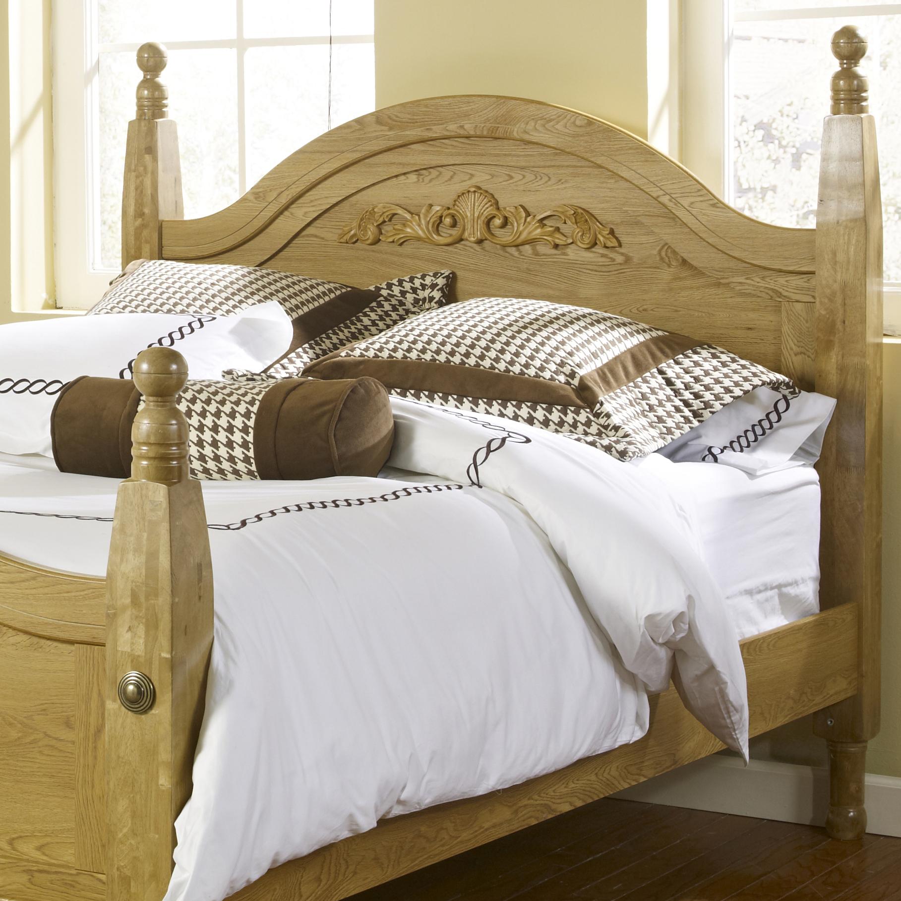Lang Oak Creek Queen Wood Post Headboard with Decorative Applique